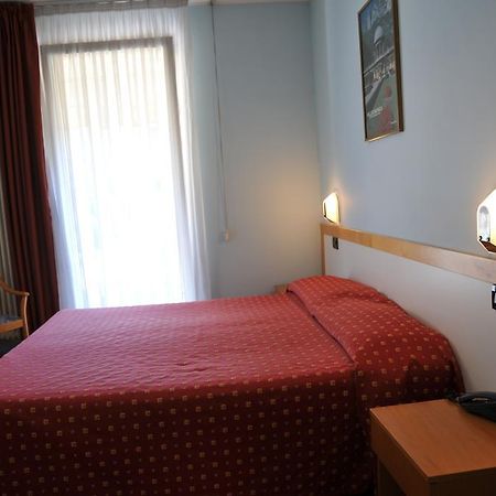 Hotel Armonia Boario Terme Værelse billede